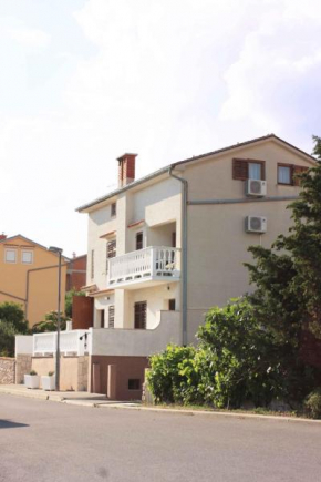 One-Bedroom Apartment Novi Vinodolski near Sea 7, Povile